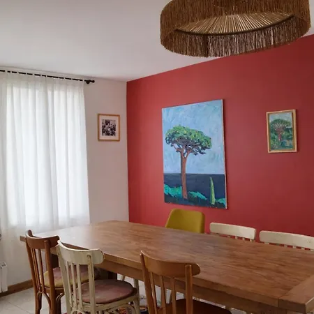 Maison Familiale A Deux Pas Du Zoo De Thoiry Ferienhaus *