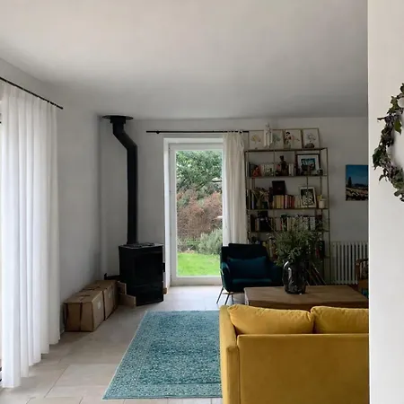 Ferienhaus Maison Familiale A Deux Pas Du Zoo De Thoiry