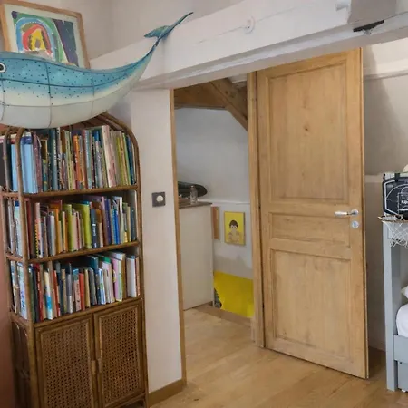 Maison Familiale A Deux Pas Du Zoo De Thoiry Ferienhaus *
